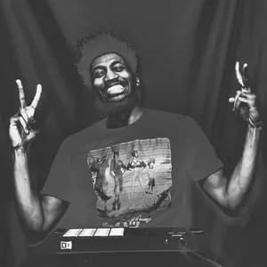 SILENCE.GOLDEN avatar