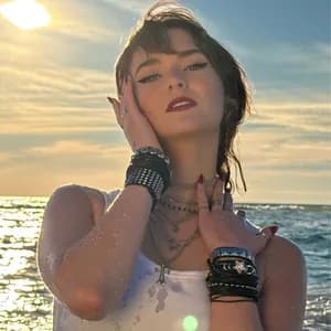 Sami Thompson avatar