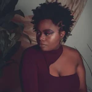 Nicole Chambers avatar