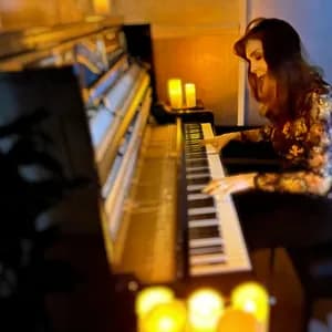 Laura Sullivan avatar