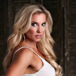 Julie Roberts avatar